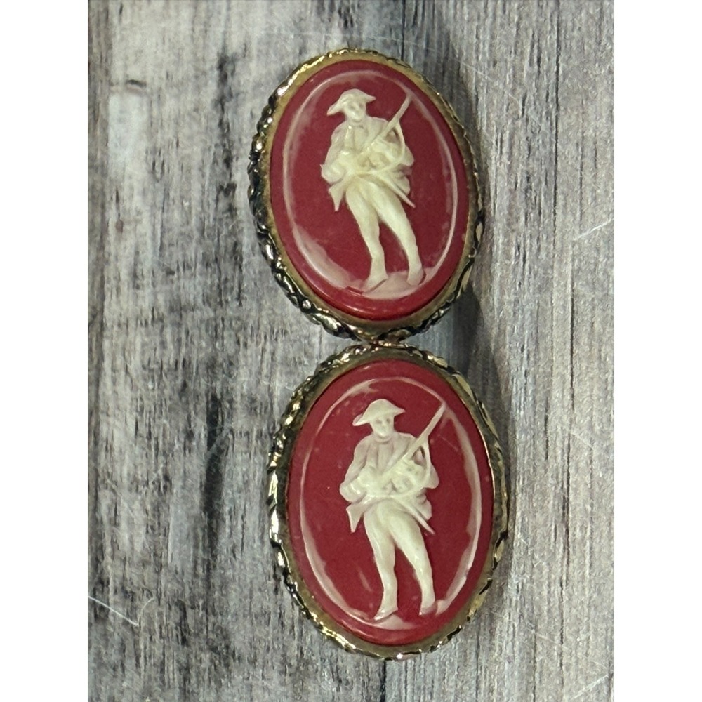 Revolutionary War Soldier Cameo Brooch Cufflinks Set of 2